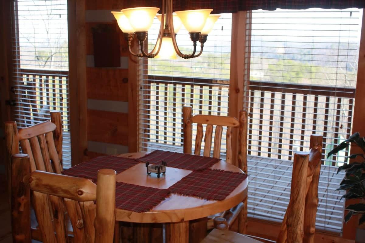 View! Private! Hot Tub,Pool Table,Fireplace,Relax! Sevierville Exterior foto